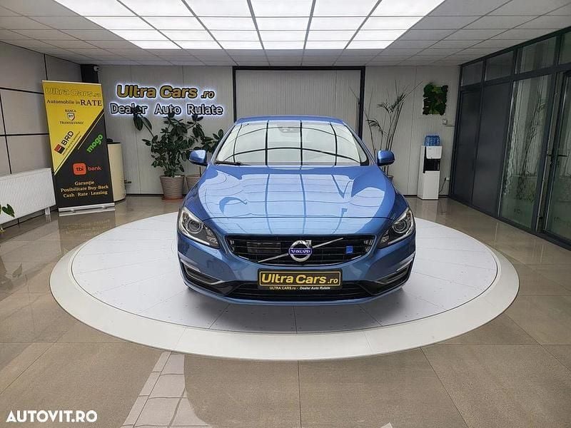 Albastru Utilizat 2015 Volvo V60 Momentum Break | 12.750 EUR (Preț OK) - Imagine 1/4