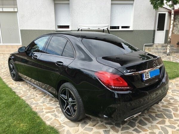 Second-hand Mercedes C300e AMG 216 CP (158 kW) 2020 Negru Berlinǎ
