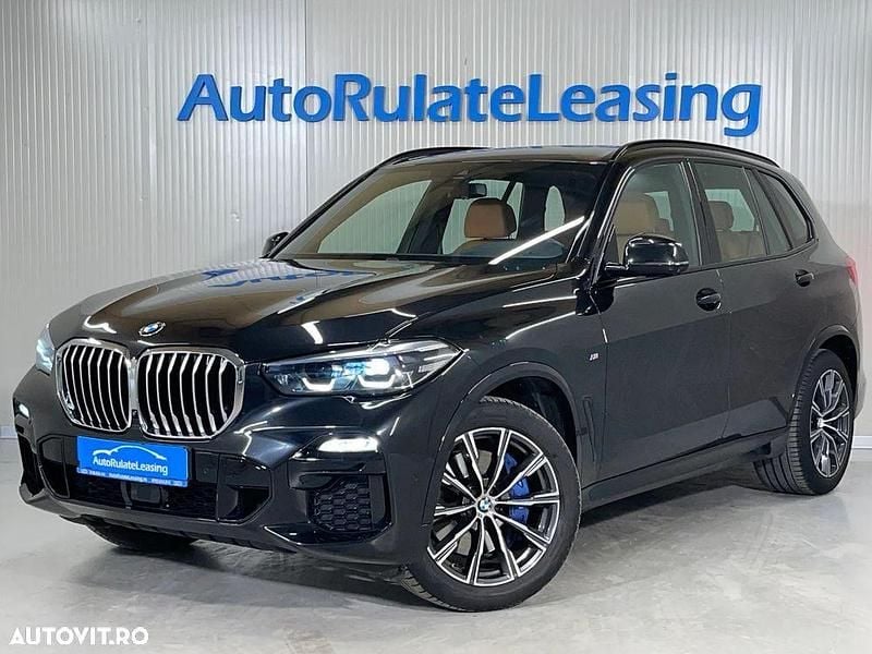 Culoarenegru Utilizat 2021 BMW X5 Comfort Edition SUV | 55.990 EUR (Preț bun) - Imagine 1/4