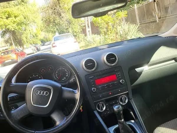 Negru Utilizat 2009 Audi A3 Hatchback | 4.000 EUR (Preț OK) - Imagine 1/4