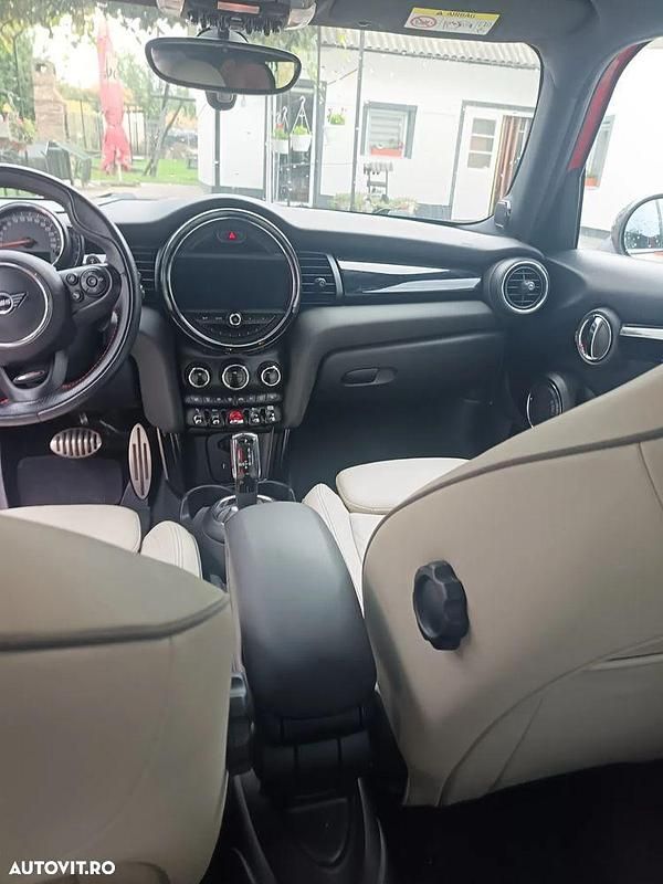 Culoareportocaliu Utilizat 2018 Mini Cooper Hatchback | 18.000 EUR - Imagine 1/4