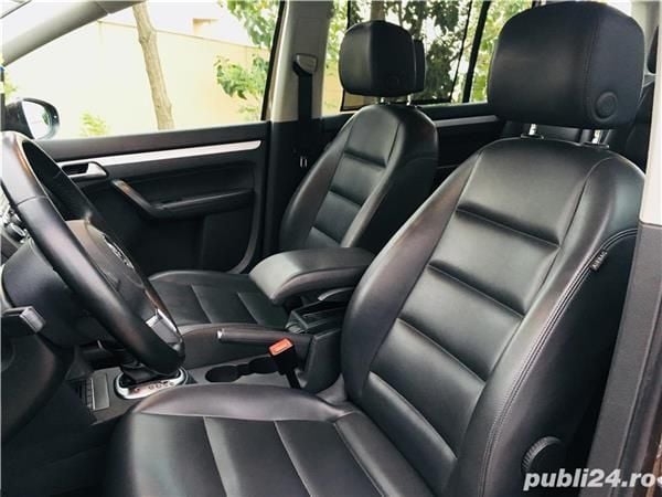 Second-hand VW Touran 105 CP (77 kW) 2013 Maro Monovolum