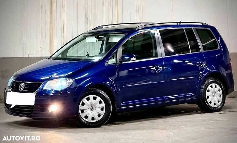 Second-hand VW Touran Trendline 140 CP (102 kW) 2009 Culoarealbastru Monovolum