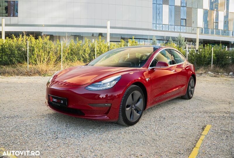 Rosu Utilizat 2019 Tesla Model 3 Berlinǎ | 23.990 EUR (Preț OK) - Imagine 1/4
