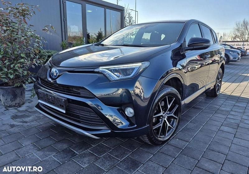 Culoareverde Utilizat 2017 Toyota RAV4 Hybrid SUV | 15.999 EUR (Super Preț) - Imagine 1/4