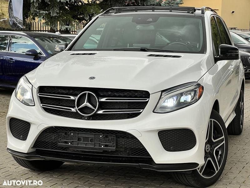 Culoarealb Utilizat 2017 Mercedes GLE400 AMG line SUV | 28.490 EUR (Preț bun) - Imagine 1/4