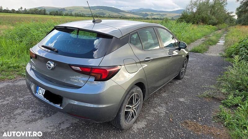 Second-hand Opel Astra Enjoy 100 CP (73 kW) 2017 Gri Hatchback