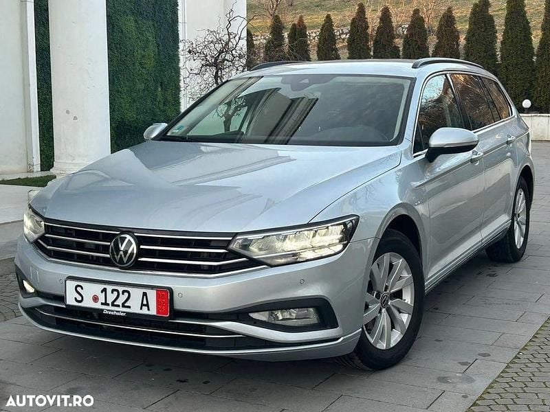 Culoareargint Utilizat 2022 VW Passat Business Break | 14.990 EUR (Super Preț) - Imagine 1/4