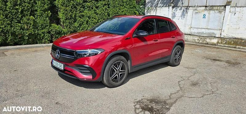 Culoarerosu Utilizat 2022 Mercedes EQA300 SUV | 33.500 EUR - Imagine 1/4