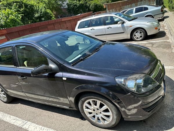 Second-hand Opel Astra 64 CP (47 kW) 2005 Hatchback