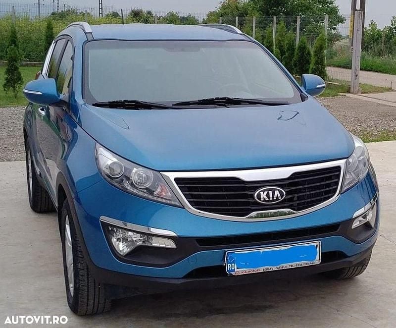 Culoarealbastru Second-hand 2012 Kia Sportage Premium SUV | 8.499 EUR (Preț OK) - Imagine 1/4