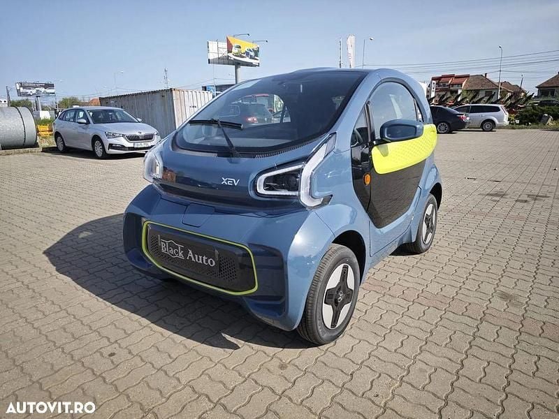 Second-hand XEV Yoyo 14 kW (20 CP) 2024 Albastru Hatchback