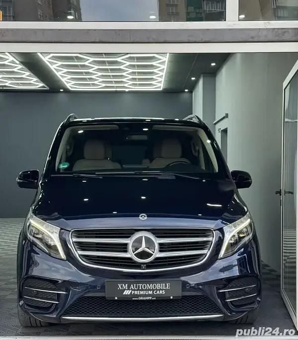 Albastru Utilizat 2018 Mercedes V250 AMG Monovolum | 38.870 EUR (Preț OK) - Imagine 1/4
