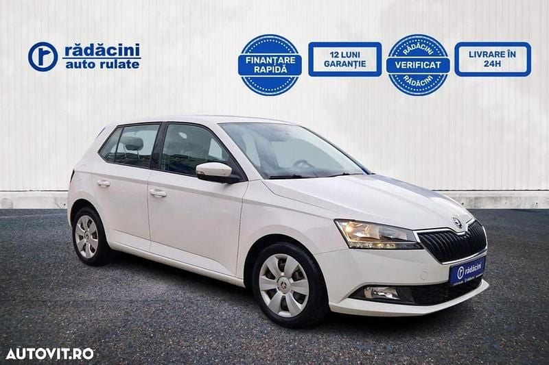 Culoarealb Utilizat 2021 Skoda Fabia Hatchback | 13.900 EUR (Puțin scump) - Imagine 1/3