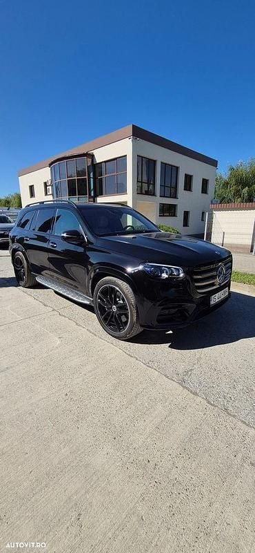 Culoarenegru Utilizat 2025 Mercedes GLS450 Advanced Plus SUV | 132.000 EUR (Preț OK) - Imagine 1/4