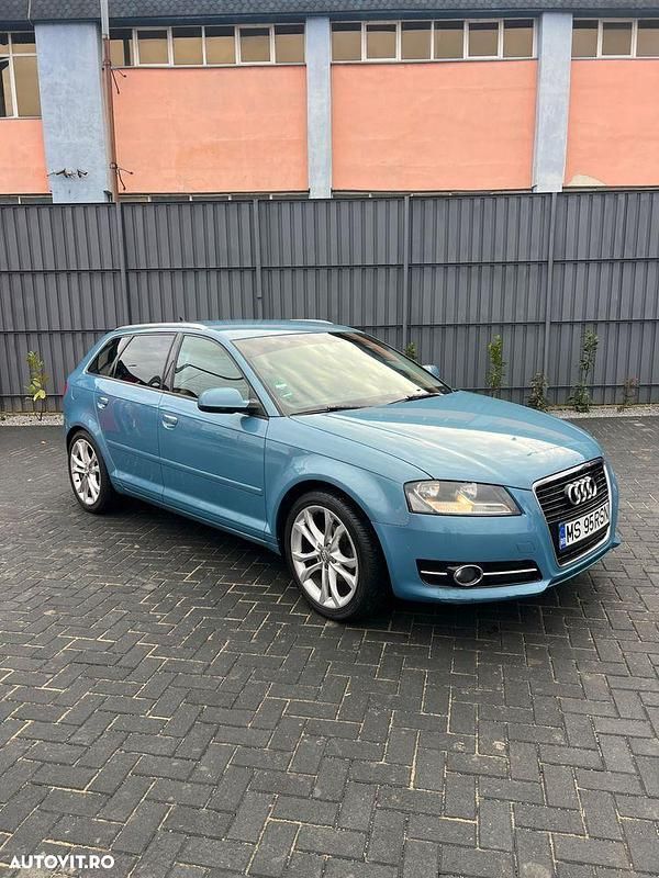 Culoarealbastru Utilizat 2010 Audi A3 Sportback S-Line Hatchback | 4.450 EUR (Preț bun) - Imagine 1/4