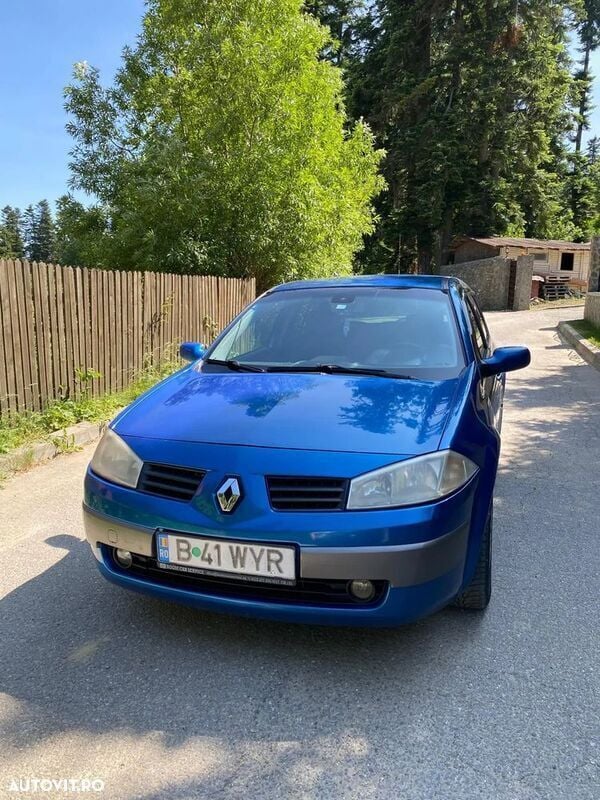 Albastru Utilizat 2005 Renault Mégane II Dynamique Hatchback | 2.300 EUR (Scump) - Imagine 1/4