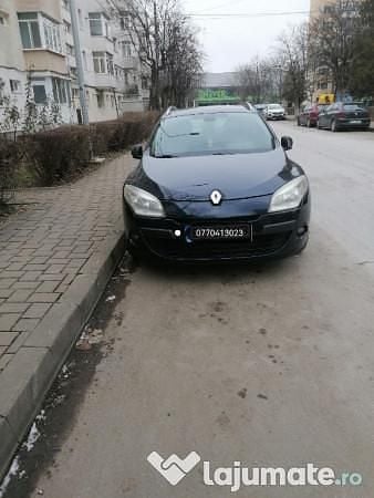 Utilizat 2010 Renault Mégane III Break | 3.300 EUR (Preț OK) - Imagine 1/4