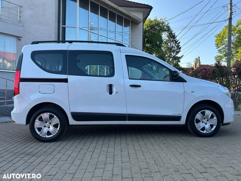Second-hand Dacia Dokker Lauréate 95 CP (69 kW) 2020 Alb Monovolum