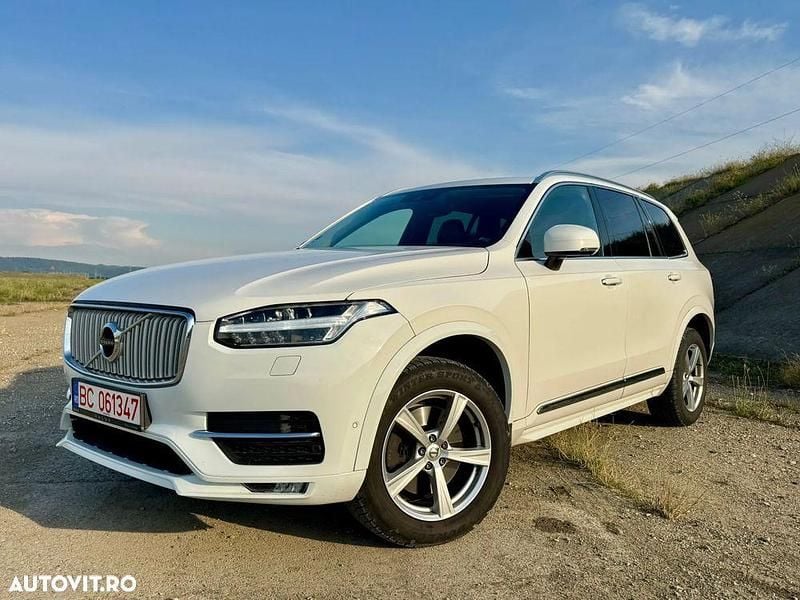 Alb Utilizat 2016 Volvo XC90 Inscription SUV | 21.990 EUR (Super Preț) - Imagine 1/4