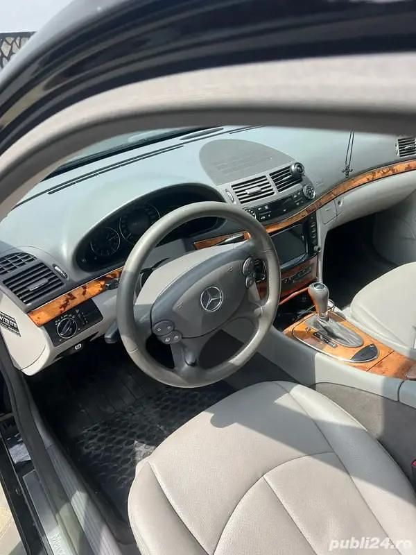 Utilizat 2008 Mercedes E200 Berlinǎ | 6.500 EUR - Imagine 1/4