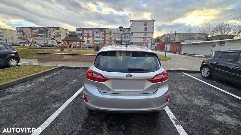 Second-hand Ford Fiesta Trend 85 CP (62 kW) 2017 Culoareargint