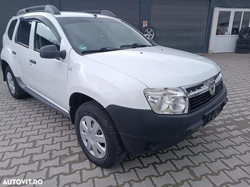 Second-hand Dacia Duster Lauréate 105 CP (77 kW) 2013 Culoarealb SUV
