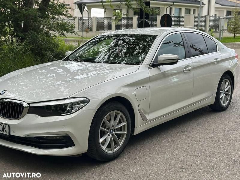 Culoarealb Utilizat 2019 BMW 530e Berlinǎ | 19.990 EUR - Imagine 1/4