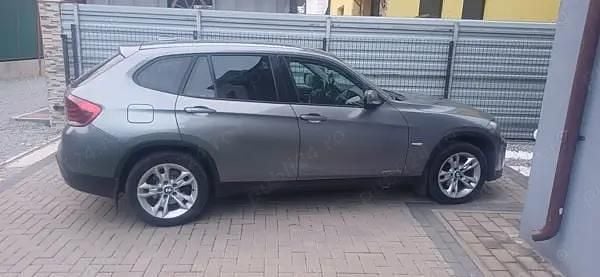 Gri Utilizat 2011 BMW X1 SUV | 7.850 EUR (Preț OK) - Imagine 1/4