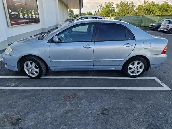Utilizat 2006 Toyota Corolla Berlinǎ | 2.650 EUR - Imagine 1/4