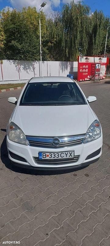 Culoarealb Utilizat 2009 Opel Astra Hatchback | 2.500 EUR (Preț OK) - Imagine 1/4