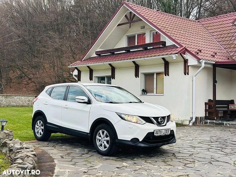 Culoarealb Utilizat 2014 Nissan Qashqai Acenta SUV | 8.800 EUR (Preț OK) - Imagine 1/4