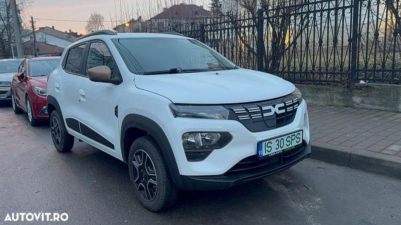 Second-hand Dacia Spring Extreme 47 kW (65 CP) 2023 Culoarealb Hatchback