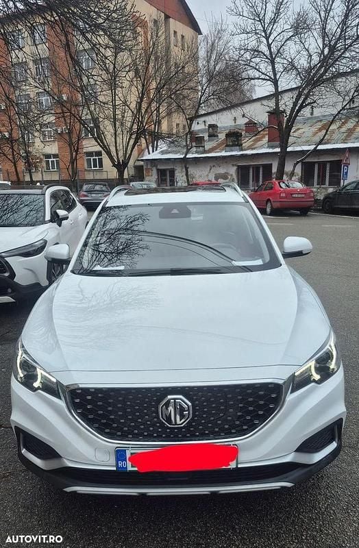 Second-hand MG ZS 105 kW (143 CP) 2019 Culoarealb SUV