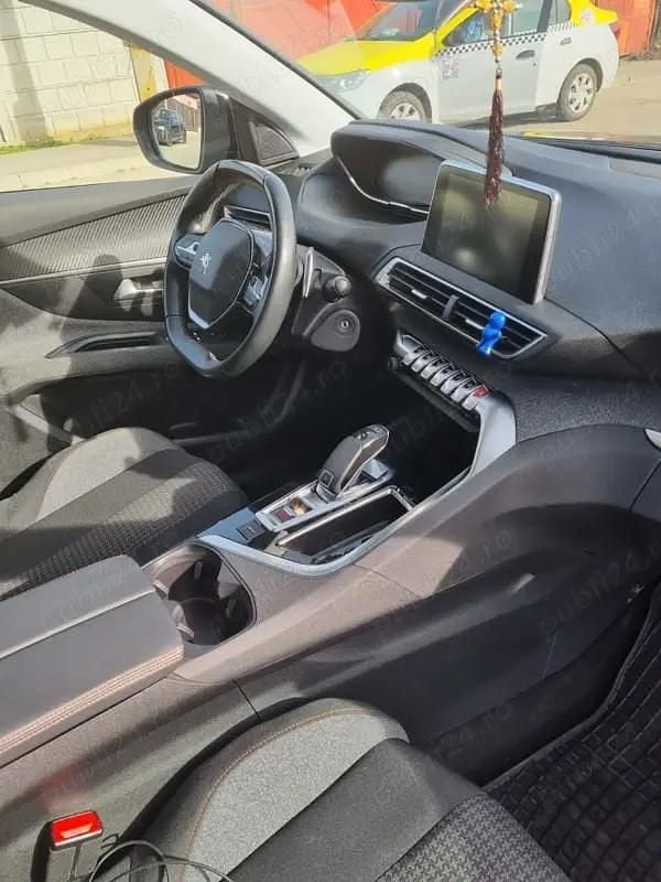 Second-hand Peugeot 3008 Active 130 CP (95 kW) 2019 Negru SUV