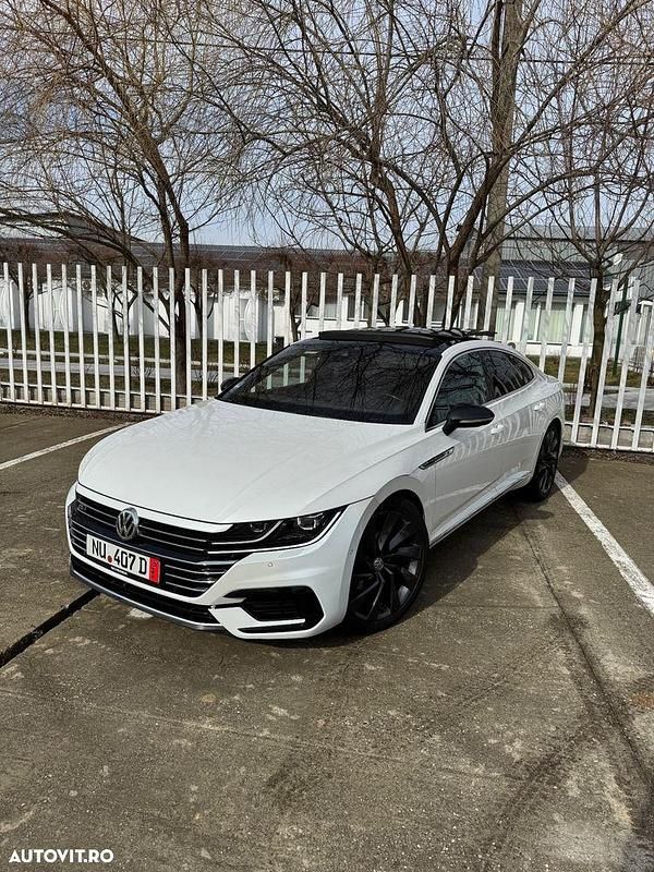 Second-hand VW Arteon R-line Edition 190 CP (139 kW) 2018 Culoarealb Hatchback