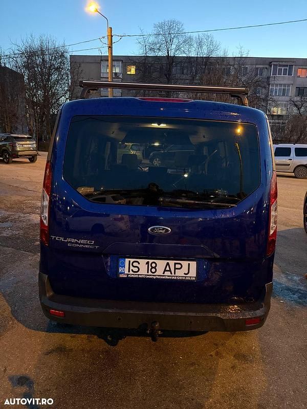 Second-hand Ford Tourneo Connect 115 CP (84 kW) 2014 Culoarealbastru Monovolum