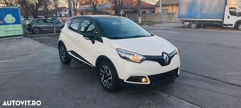 Culoarebej Utilizat 2014 Renault Captur Intens SUV | 7.690 EUR (Preț OK) - Imagine 1/4