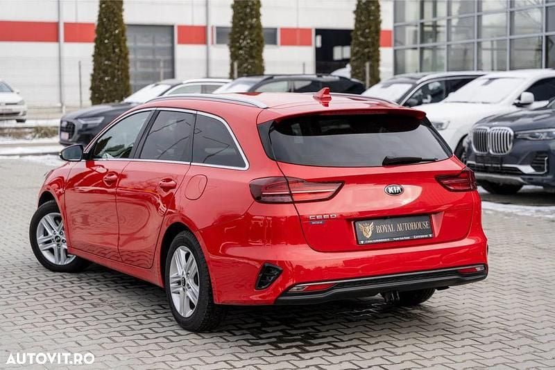 Second-hand Kia Ceed GT GT-Line 136 CP (100 kW) 2019 Culoarerosu Break