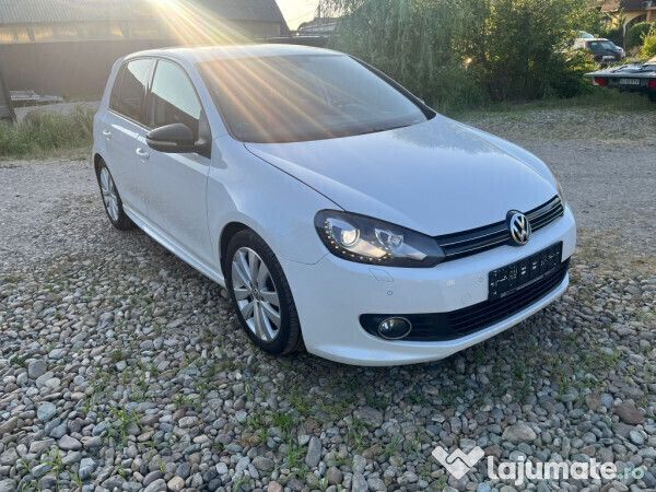 Argintiu Utilizat 2012 VW Golf VI R-line Hatchback | 7.390 EUR (Puțin scump) - Imagine 1/4