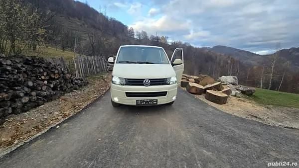 Utilizat 2013 VW Caravelle Monovolum | 11.000 EUR (Super Preț) - Imagine 1/4