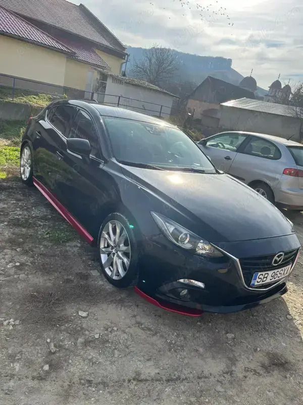 Negru Utilizat 2017 Mazda 3 Center-Line Berlinǎ | 11.000 EUR (Preț bun) - Imagine 1/4