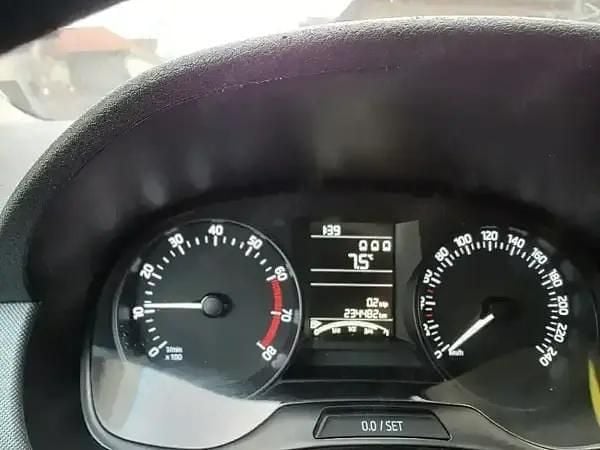 Alb Second-hand 2018 Skoda Fabia Berlinǎ | 4.850 EUR (Preț OK) - Imagine 1/4