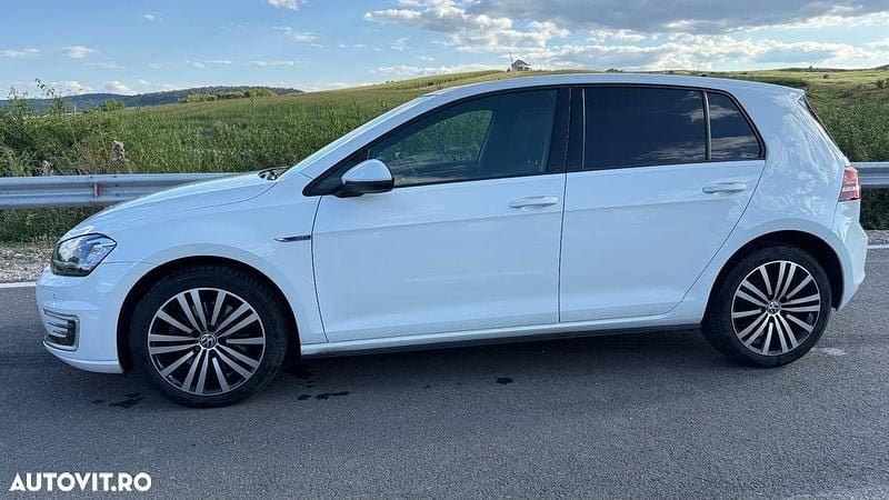 Culoarealb Utilizat 2016 VW Golf VII Hatchback | 17.500 EUR (Scump) - Imagine 1/4