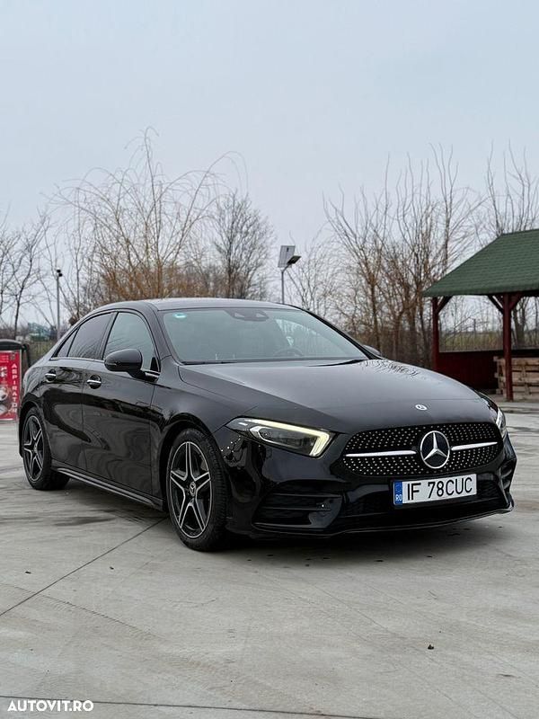 Second-hand Mercedes A180 136 CP (100 kW) 2020 Culoarenegru Berlinǎ