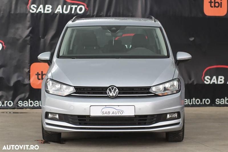 Second-hand VW Touran Comfortline 150 CP (110 kW) 2022 Gri Monovolum