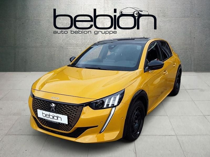 Utilizat 2022 Peugeot e-208 GT Hatchback | 19.169 EUR - Imagine 1/1