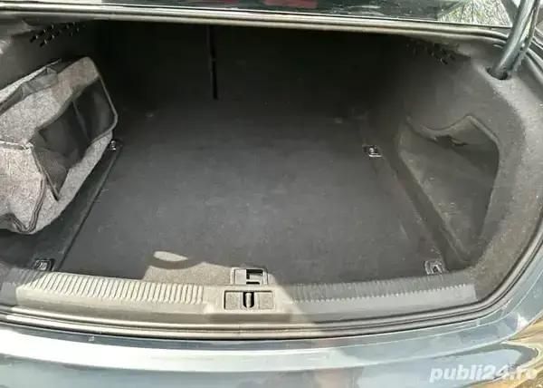 Utilizat 2009 Audi A4 S-Line Berlinǎ | 5.800 EUR (Preț bun) - Imagine 1/4