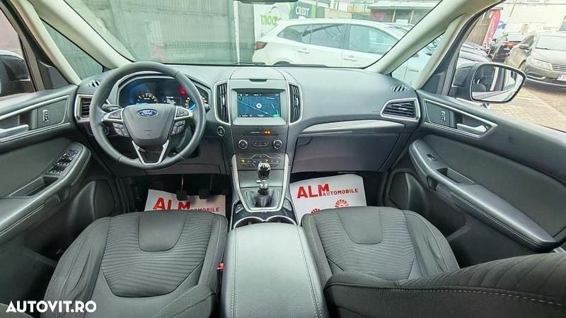 Second-hand Ford S-MAX Titanium 150 CP (110 kW) 2017 Culoarenegru Monovolum