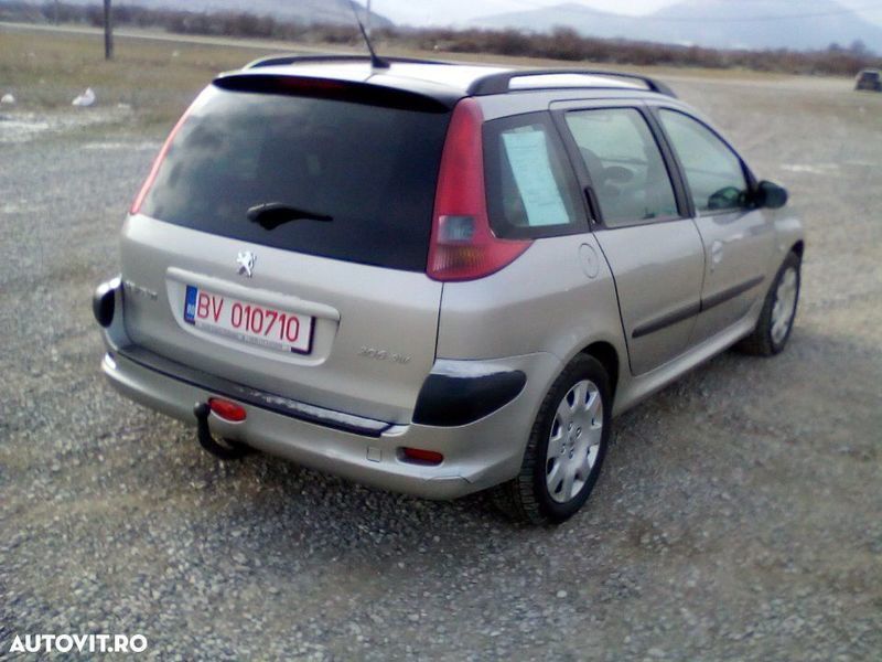Second-hand Peugeot 206 109 CP (80 kW) 2005 Gri Berlinǎ